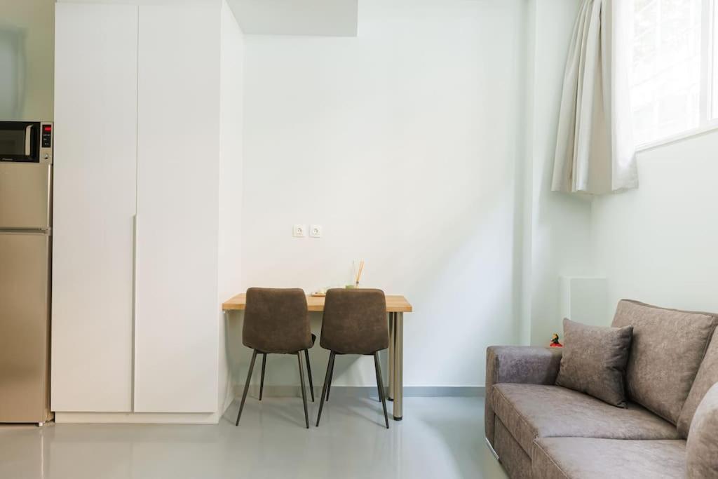 Snug With Shared Garden Iv Apartment *