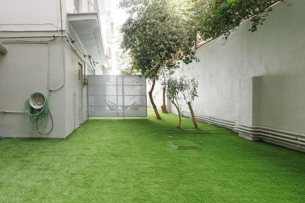 Snug With Shared Garden Iv Apartment *